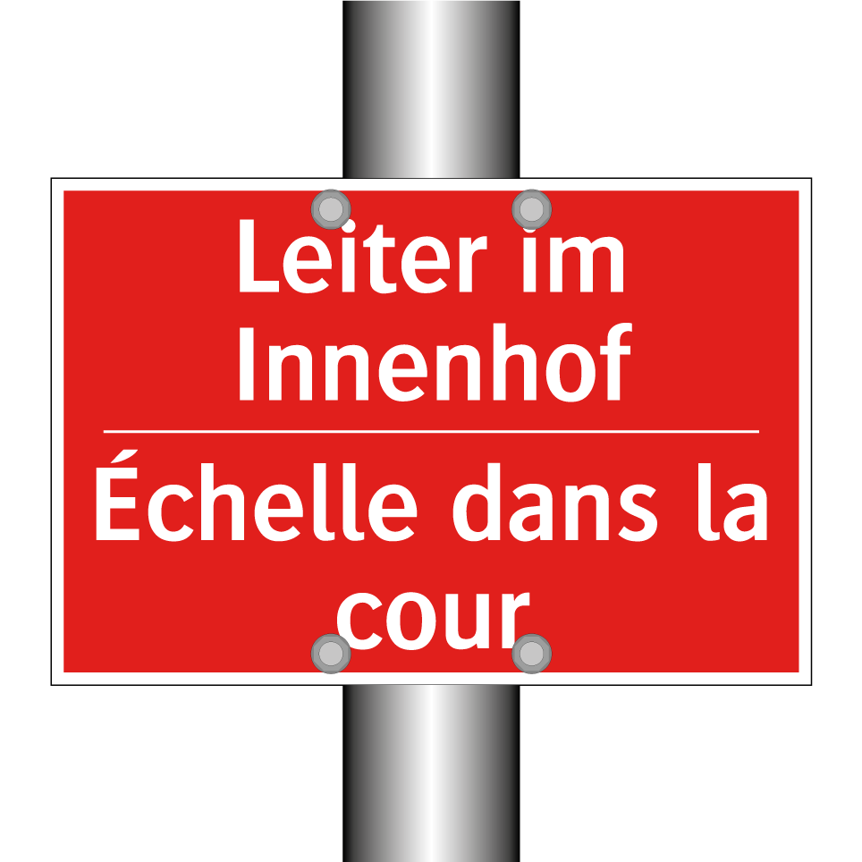 Leiter im Innenhof - Échelle dans la cour