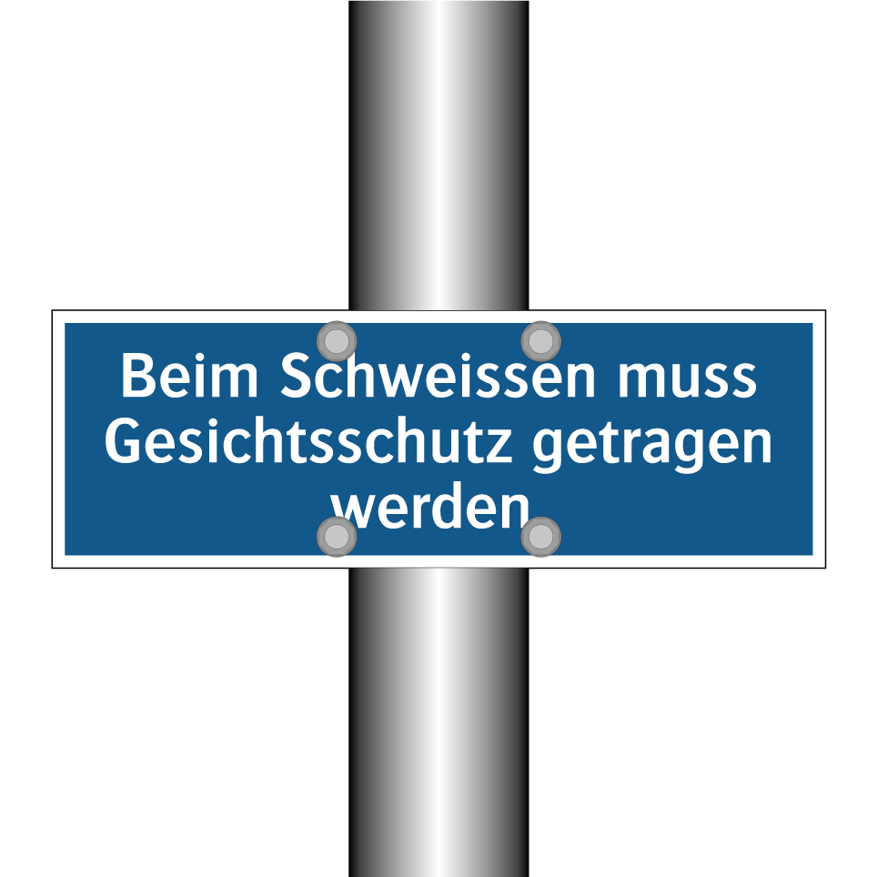 Beim Schweissen muss Gesichtsschutz getragen werden.