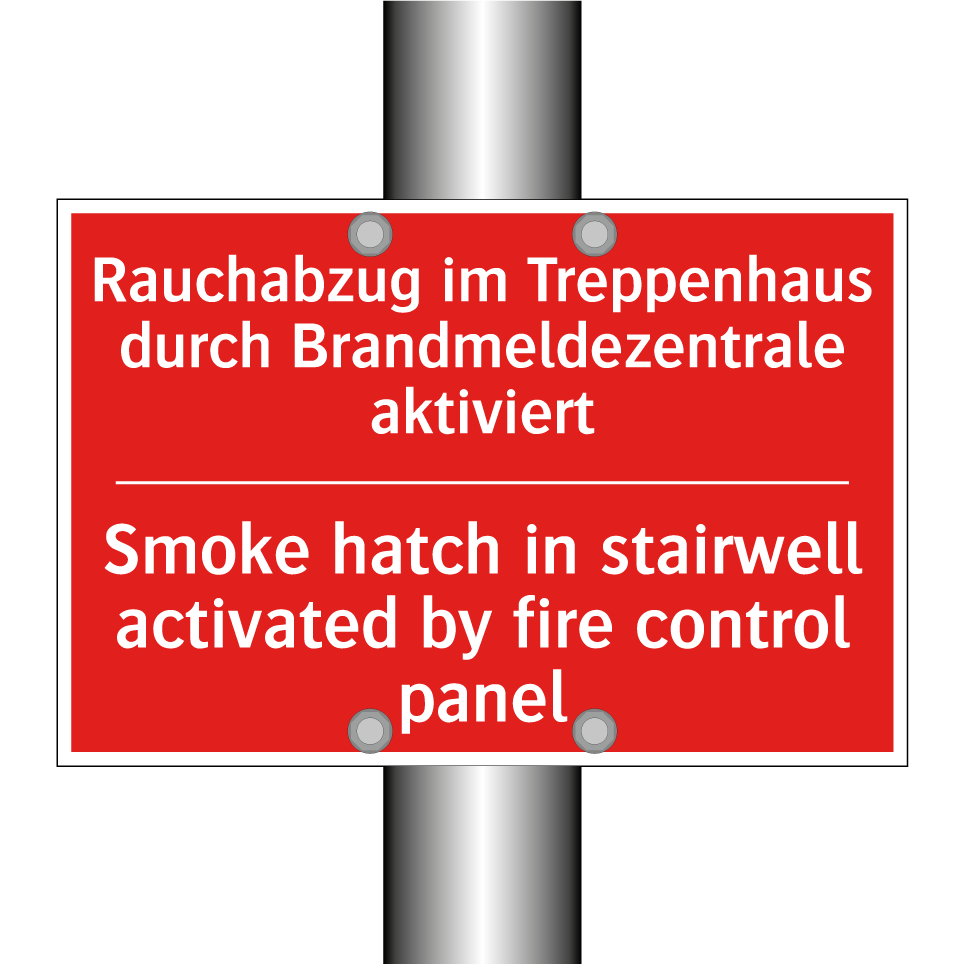 Rauchabzug im Treppenhaus durch /.../ - Smoke hatch in stairwell activated /.../