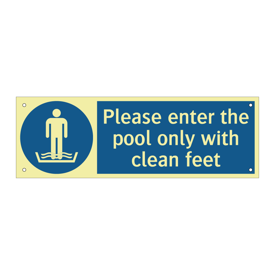 Please enter the pool only with clean feet