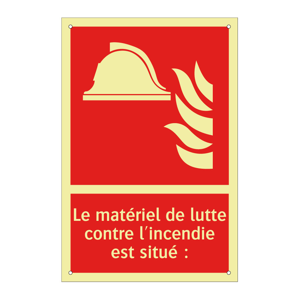 Le matériel de lutte contre l'incendie est situé :