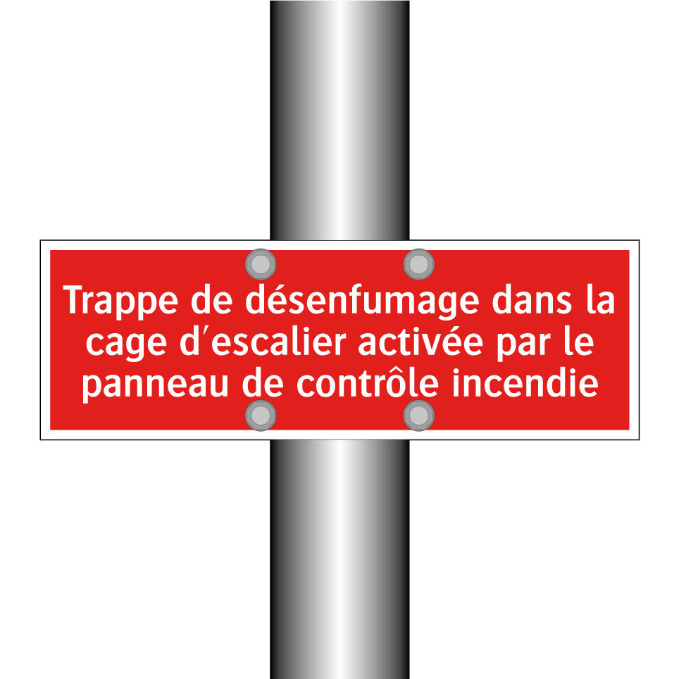 Trappe de désenfumage dans la cage d'escalier activée par le panneau de contrôle incendie