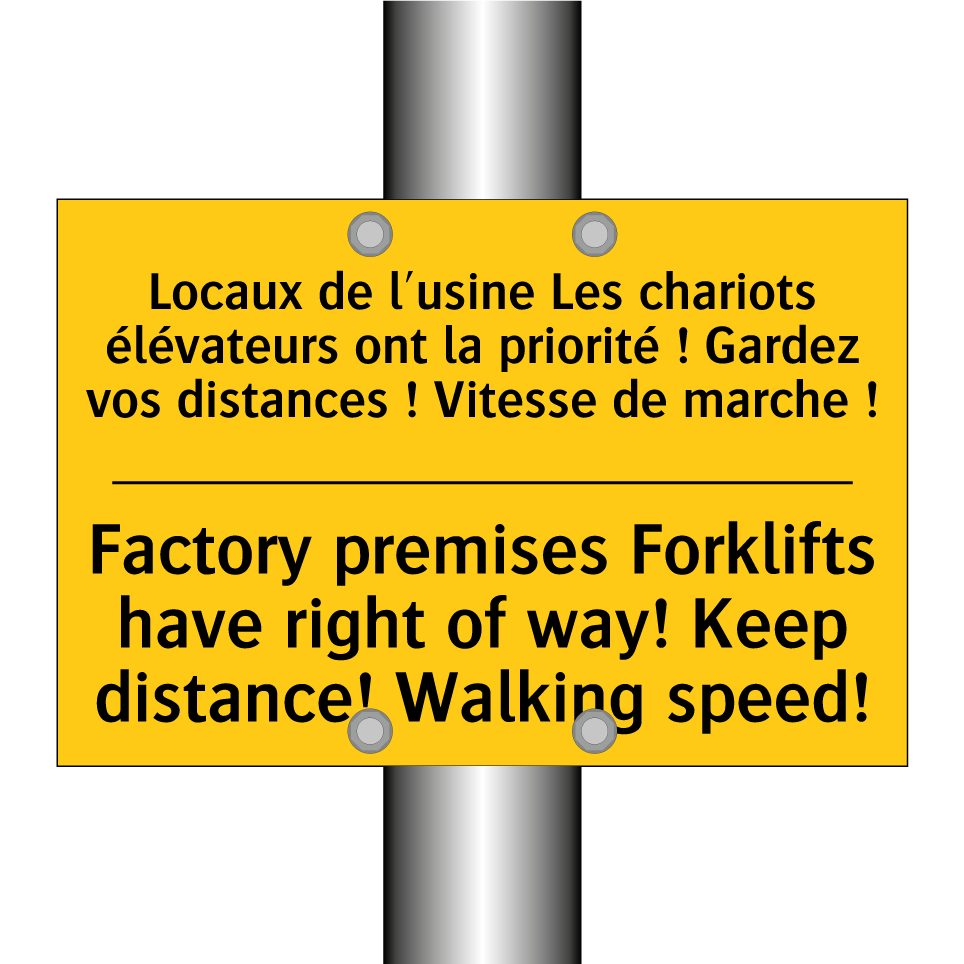 Locaux de l'usine Les chariots /.../ - Factory premises Forklifts have /.../