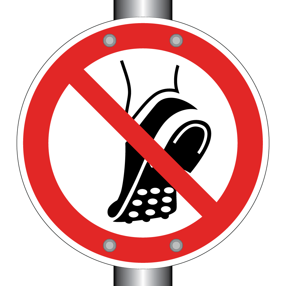 P035 Ne pas porter de chaussures à crampons métalliques