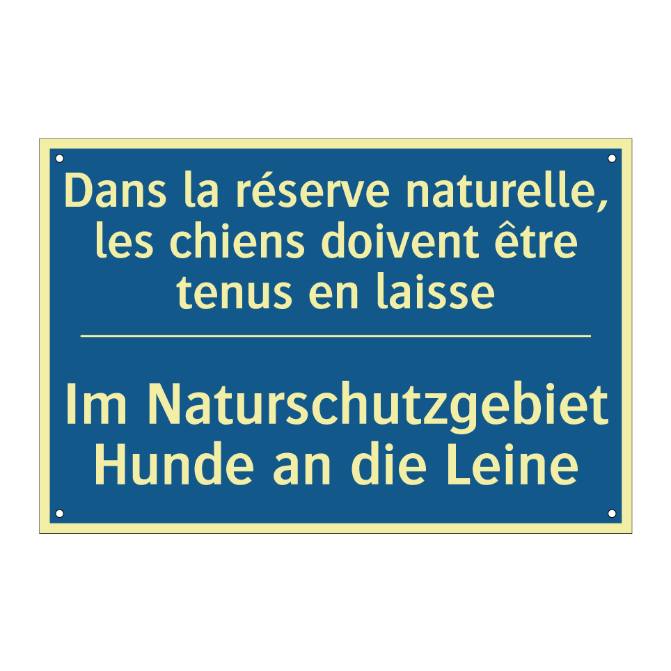 Im Naturschutzgebiet Hunde an  /.../ - Dans la réserve naturelle, les  /.../
