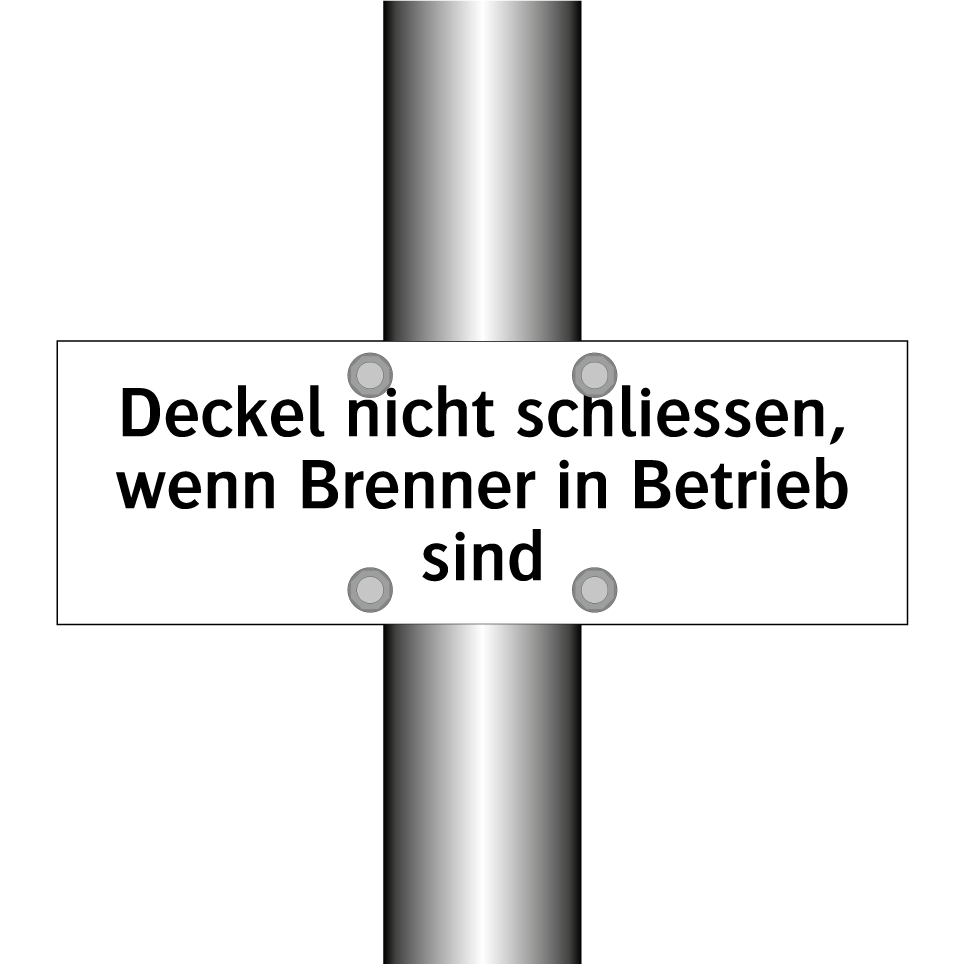 Betreten mit Fussballschuhen verboten!