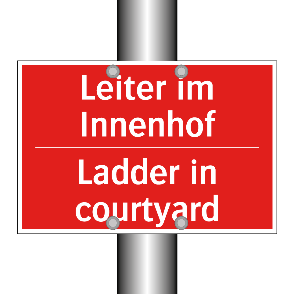 Leiter im Innenhof - Ladder in courtyard