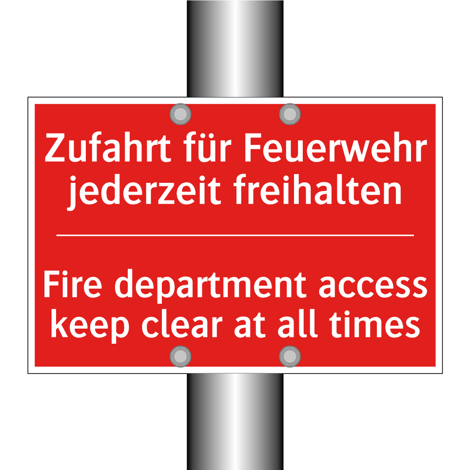 Zufahrt für Feuerwehr jederzeit /.../ - Fire department access keep clear /.../