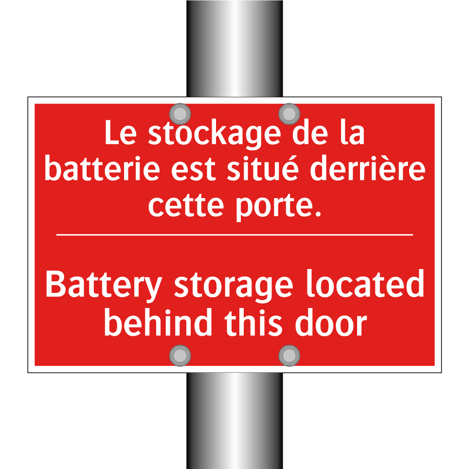 Le stockage de la batterie est /.../ - Battery storage located behind /.../