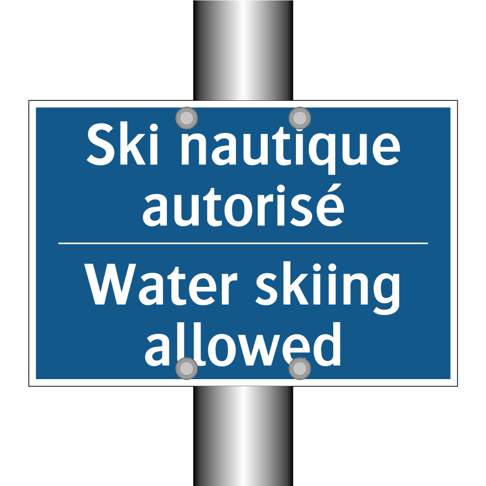 Ski nautique autorisé - Water skiing allowed