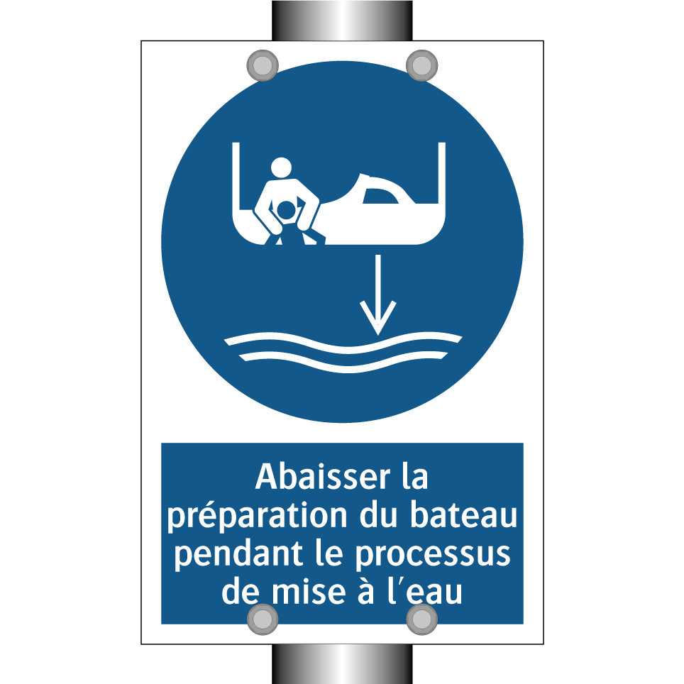 Abaisser la préparation du bateau pendant le processus de mise à l'eau