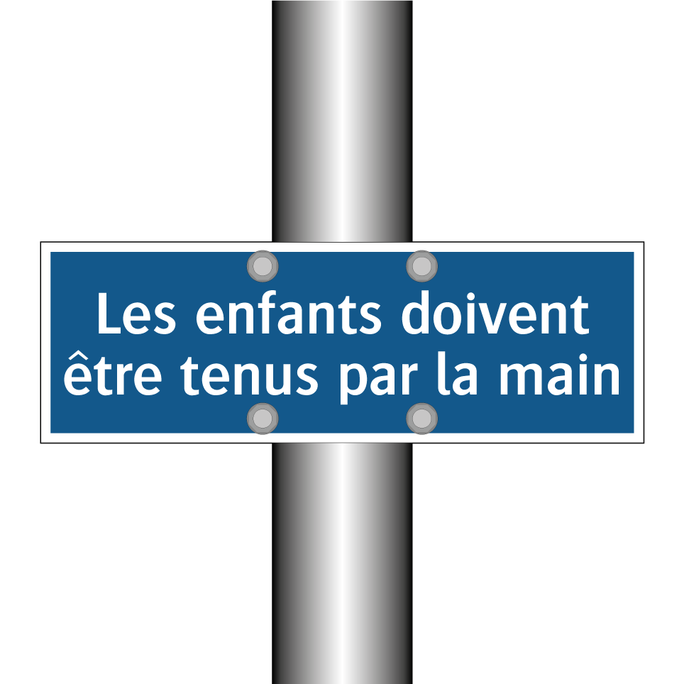 Les enfants doivent être tenus par la main
