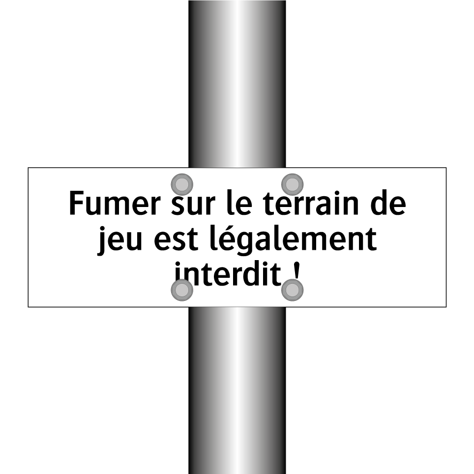 Fumer sur le terrain de jeu est légalement interdit !