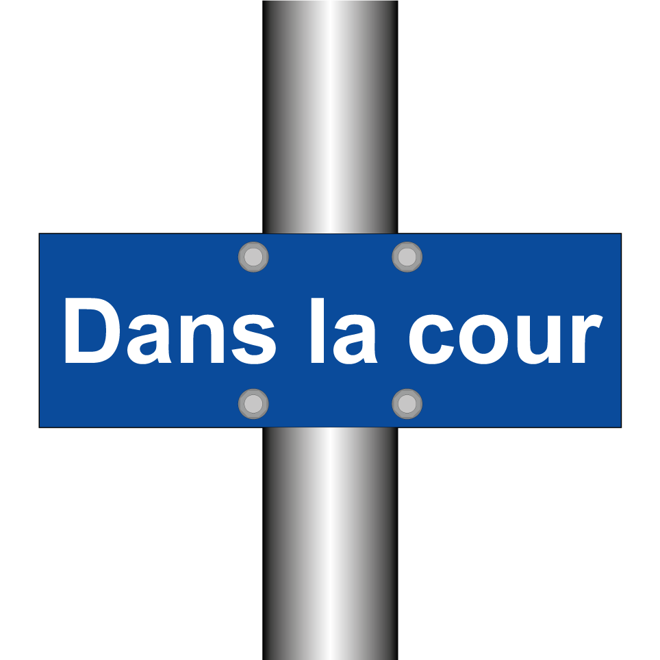 Dans la cour