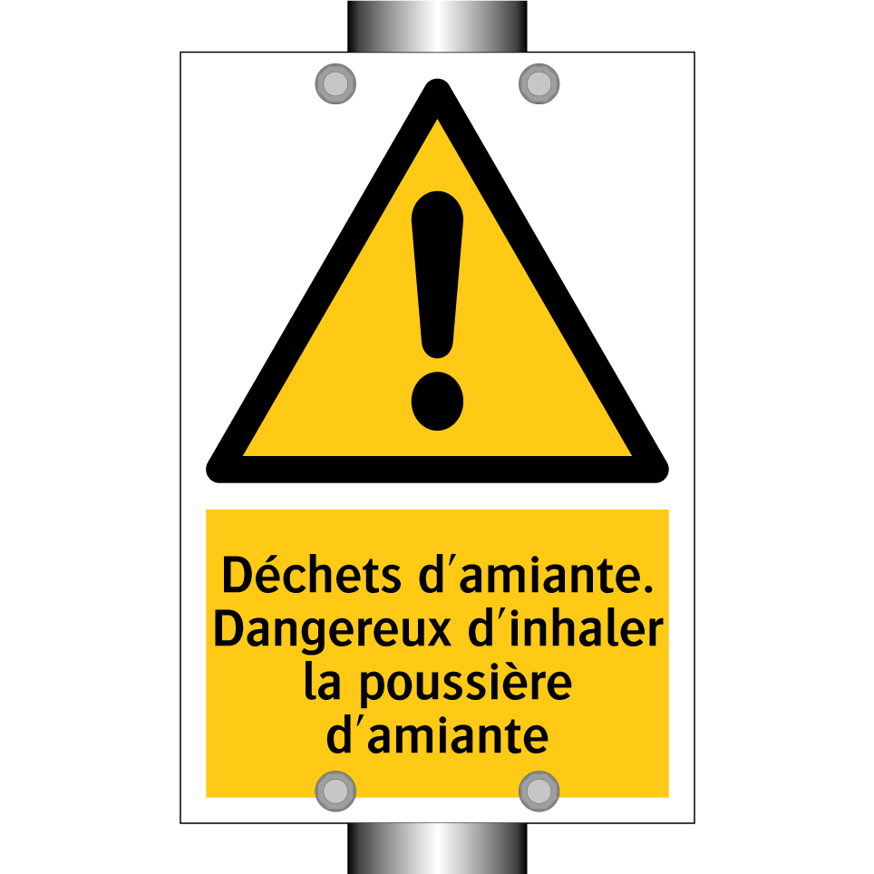 Déchets d'amiante. Dangereux d'inhaler la poussière d'amiante