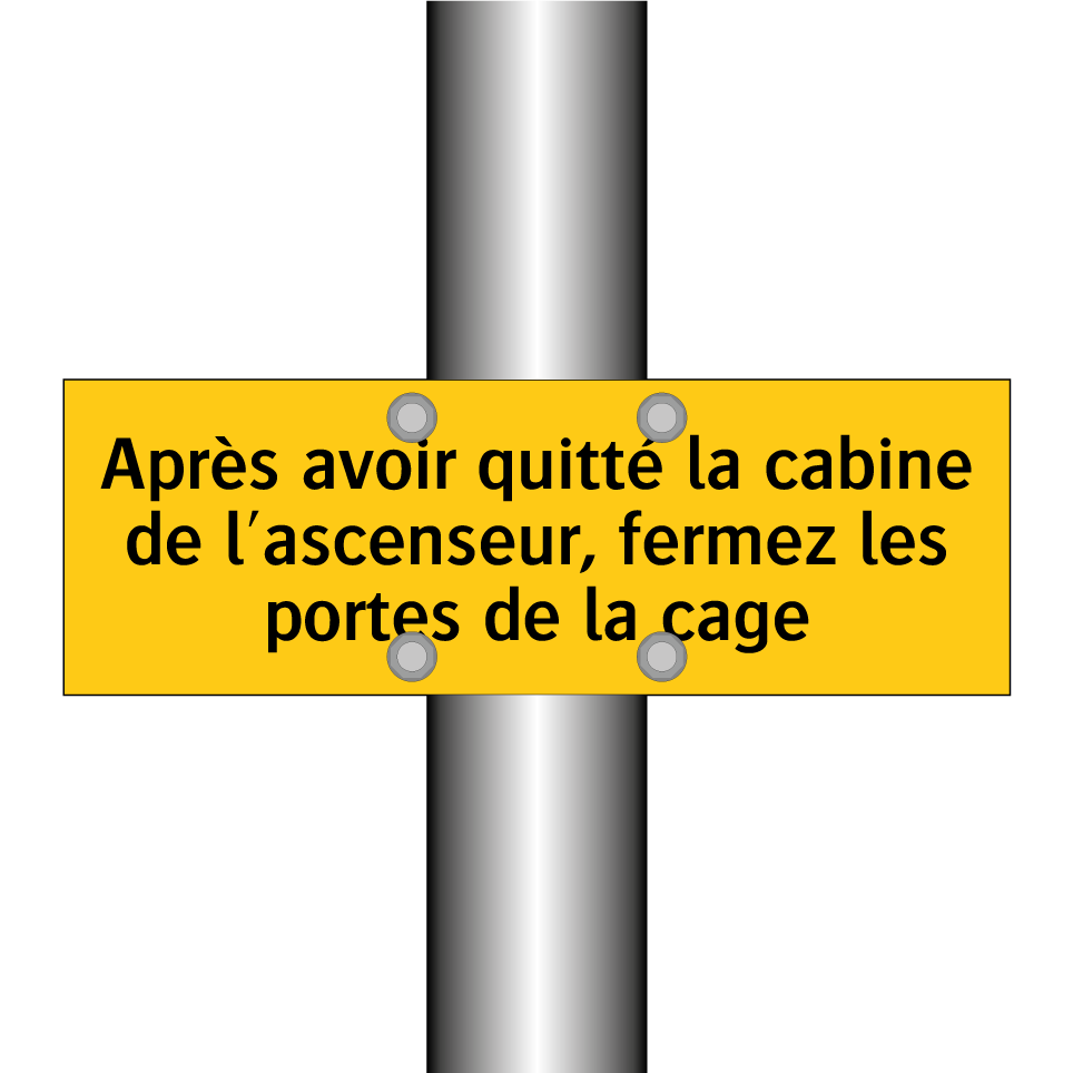 Après avoir quitté la cabine de l'ascenseur, fermez les portes de la cage