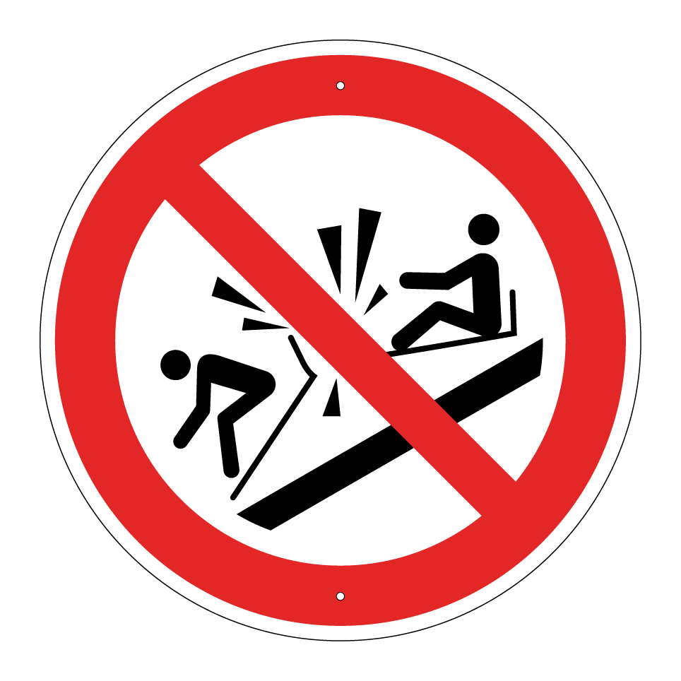 P047 Andere Schlitten rammen verboten